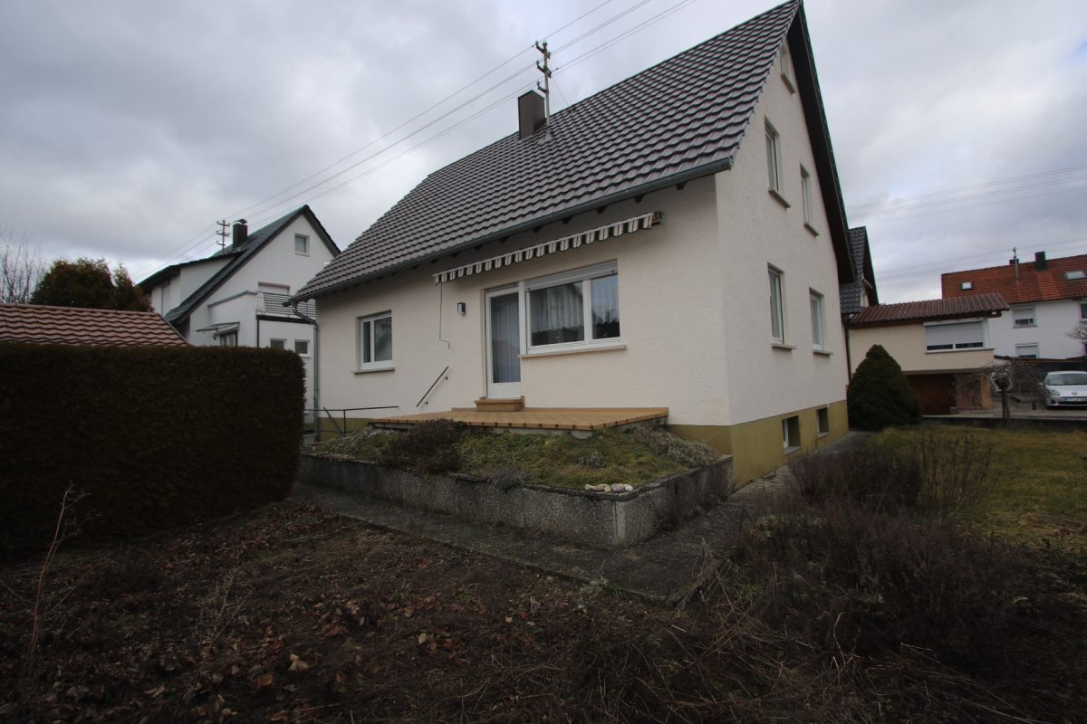 Ingo Leibinger Immobilienvermittlung - Immobilienangebot - Mühlheim - Alle - UNBEWOHNT - Komplett ausgebautes Einfamilienhaus in ruhiger Lage in Mühlheim!