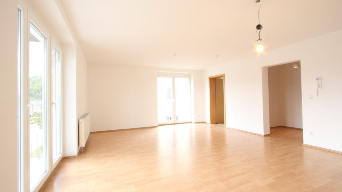 Ingo Leibinger Immobilienvermittlung - Immobilienangebot - Immendingen - Alle - Große 4-Zimmerwohnung in schöner Randlage von Immendingen!