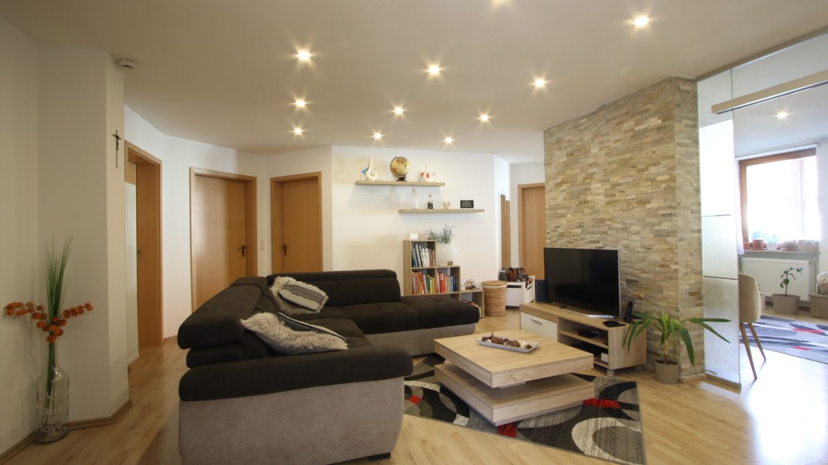 Ingo Leibinger Immobilienvermittlung - Immobilienangebot - Fridingen - Alle - Stylische 5 Zimmer-Wohnung im Ortskern mit Tiefgaragenstellplatz