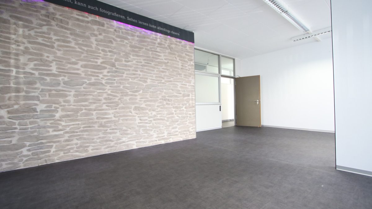 Ingo Leibinger Immobilienvermittlung - Immobilienangebot - Tuttlingen - Alle - Büroflächen mit ca. 216 m² am Rande der Tuttlinger Innenstadt zu vermieten!
