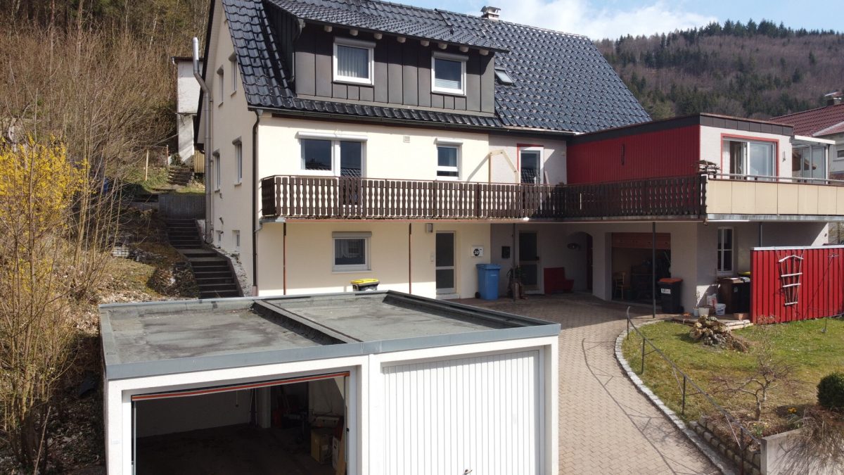 Ingo Leibinger Immobilienvermittlung - Immobilienangebot - Fridingen - Alle - Modernisierte Doppelhaushälfte in Fridingen!