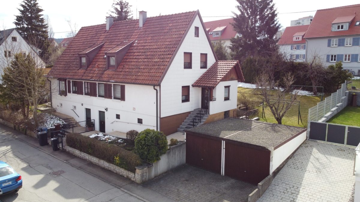 Ingo Leibinger Immobilienvermittlung - Immobilienangebot - Tuttlingen - Alle - Doppelhaushälfte mit großem Garten und Garage in Tuttlingen!
