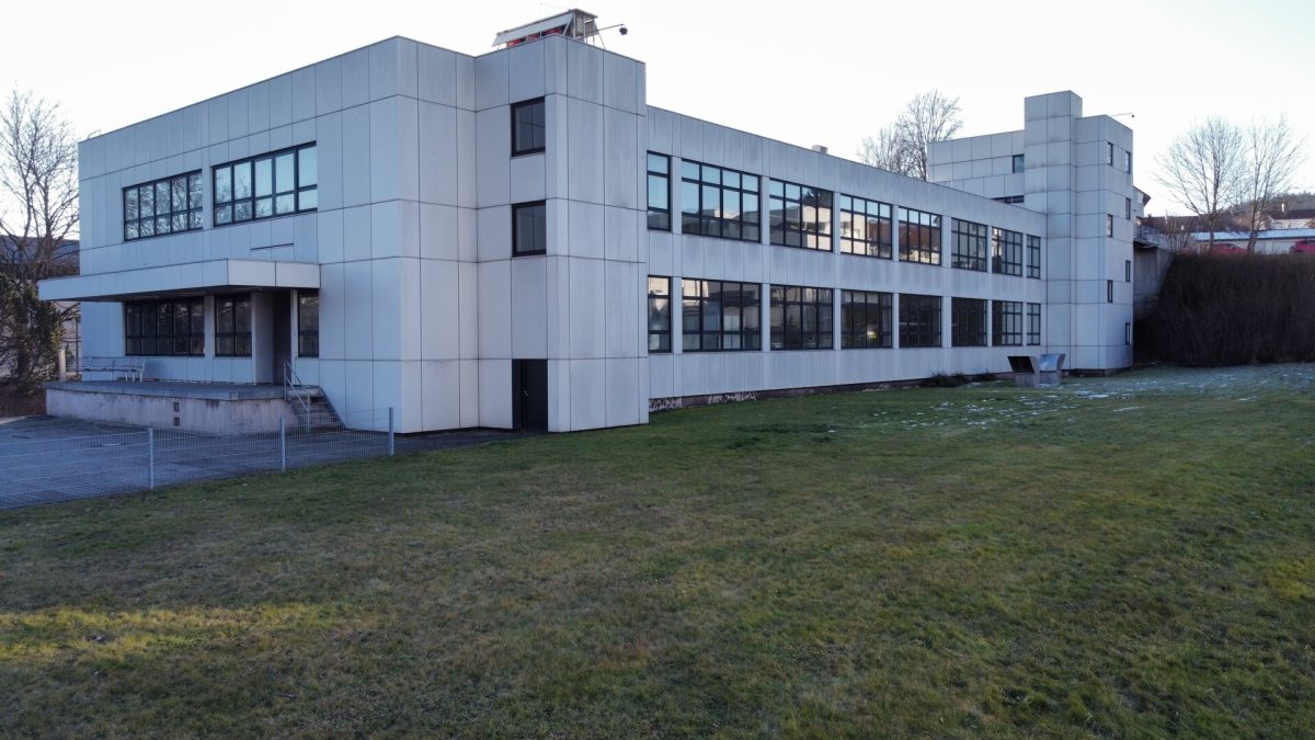 Ingo Leibinger Immobilienvermittlung - Immobilienangebot - Tuttlingen - Alle - Große Produktions-, Büro- und Lagerfläche in bester Lage!