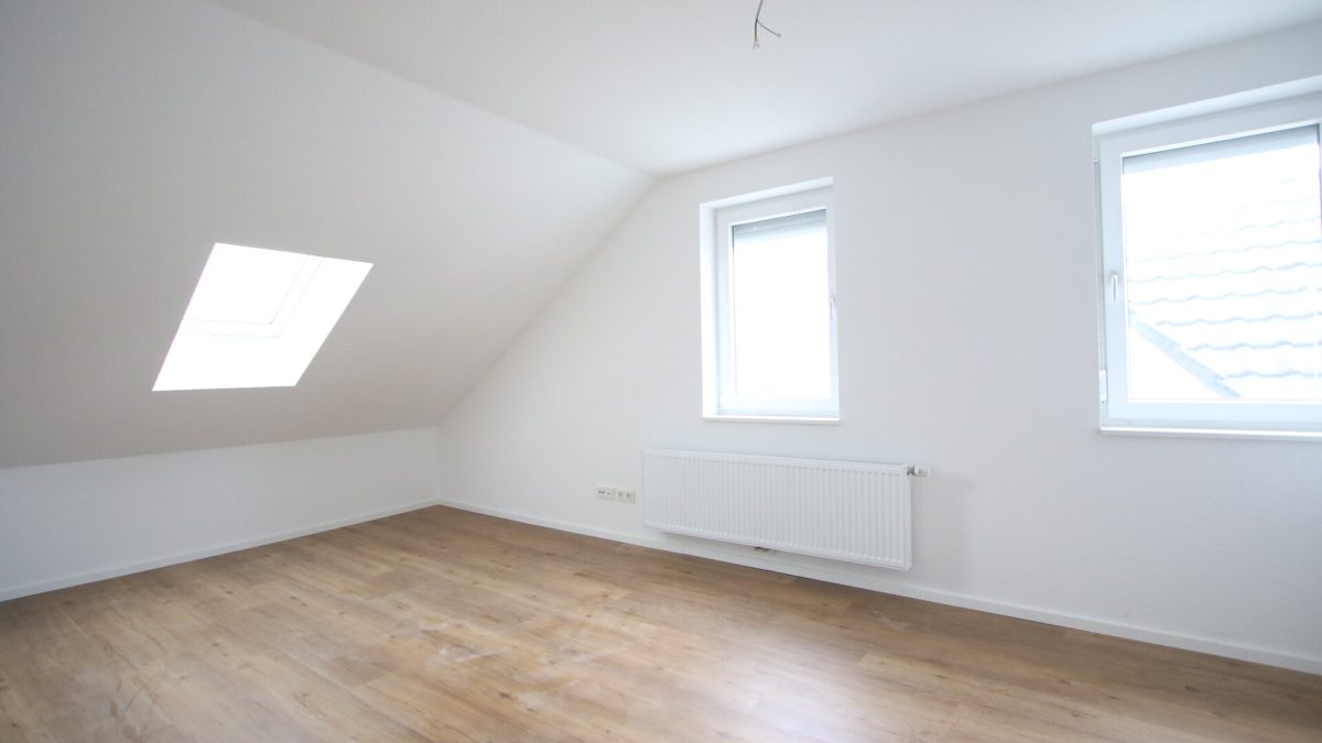 Ingo Leibinger Immobilienvermittlung - Immobilienangebot - Tuttlingen - Alle - Tolle 3,5-Zimmer DG-Whg Bj 2021 - mit Balkon und TG in der City!