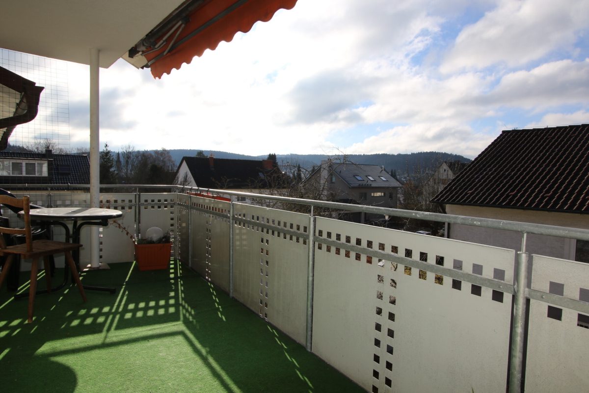 Ingo Leibinger Immobilienvermittlung - Immobilienangebot - Tuttlingen - Alle - 3 Zimmer-Wohnung mit Balkon auf dem "Sonnenbukel"