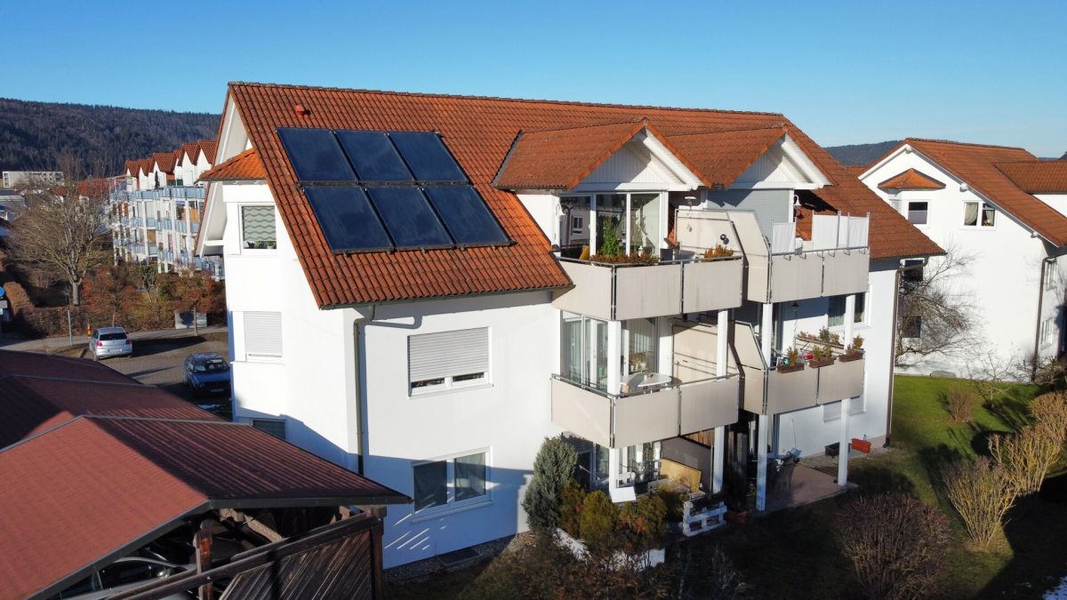 Ingo Leibinger Immobilienvermittlung - Immobilienangebot - Tuttlingen - Alle - Schöne 3-Zimmer Dachwohnung mit Balkon!