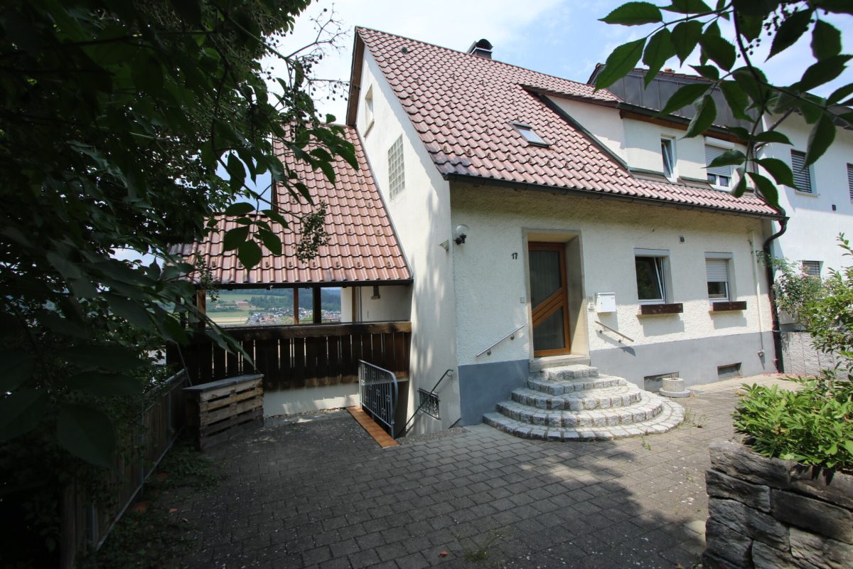 Ingo Leibinger Immobilienvermittlung - Immobilienangebot - Mhlheim - Alle - 1-2 Familienhaus mit herrlicher Aussicht in der Oberstadt von Mühlheim!