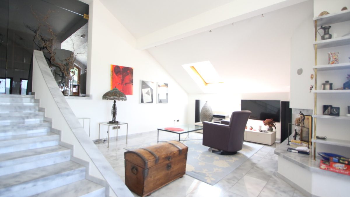 Ingo Leibinger Immobilienvermittlung - Immobilienangebot - Tuttlingen - Alle - Exclusive Penthouse-Wohnung in bester Lage!