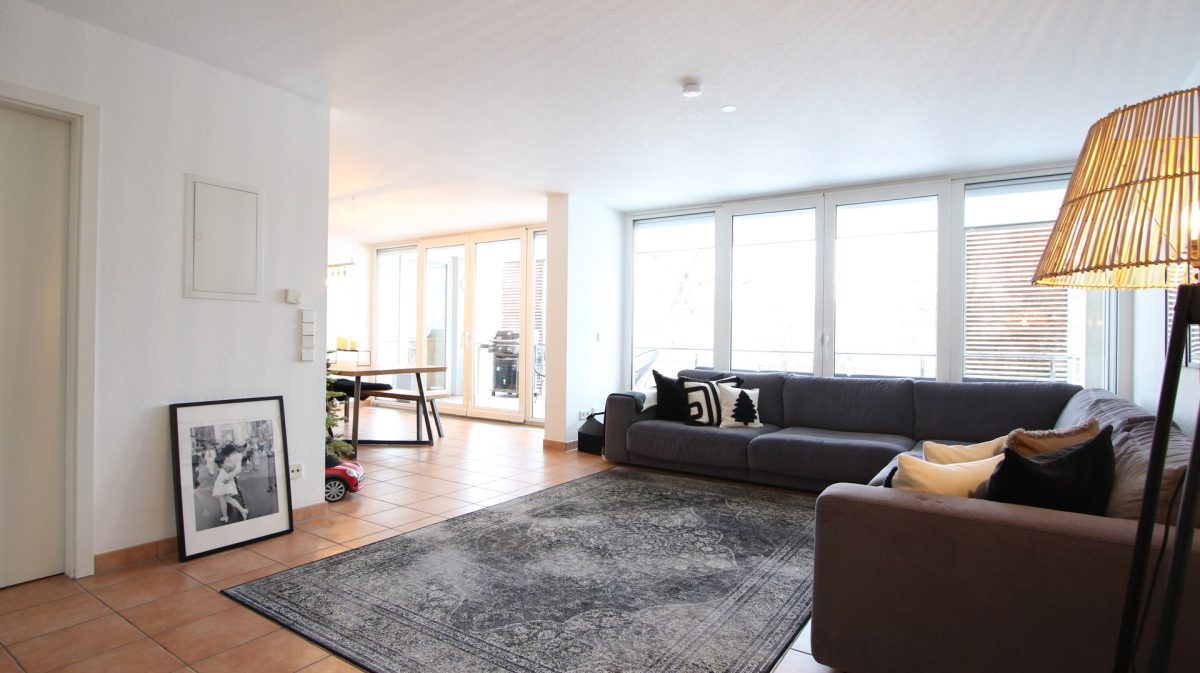 Ingo Leibinger Immobilienvermittlung - Immobilienangebot - Tuttlingen - Alle - Große 4,5 Zimmer Traumwohnung in der City mit traumhaftem Blick auf die Donau!