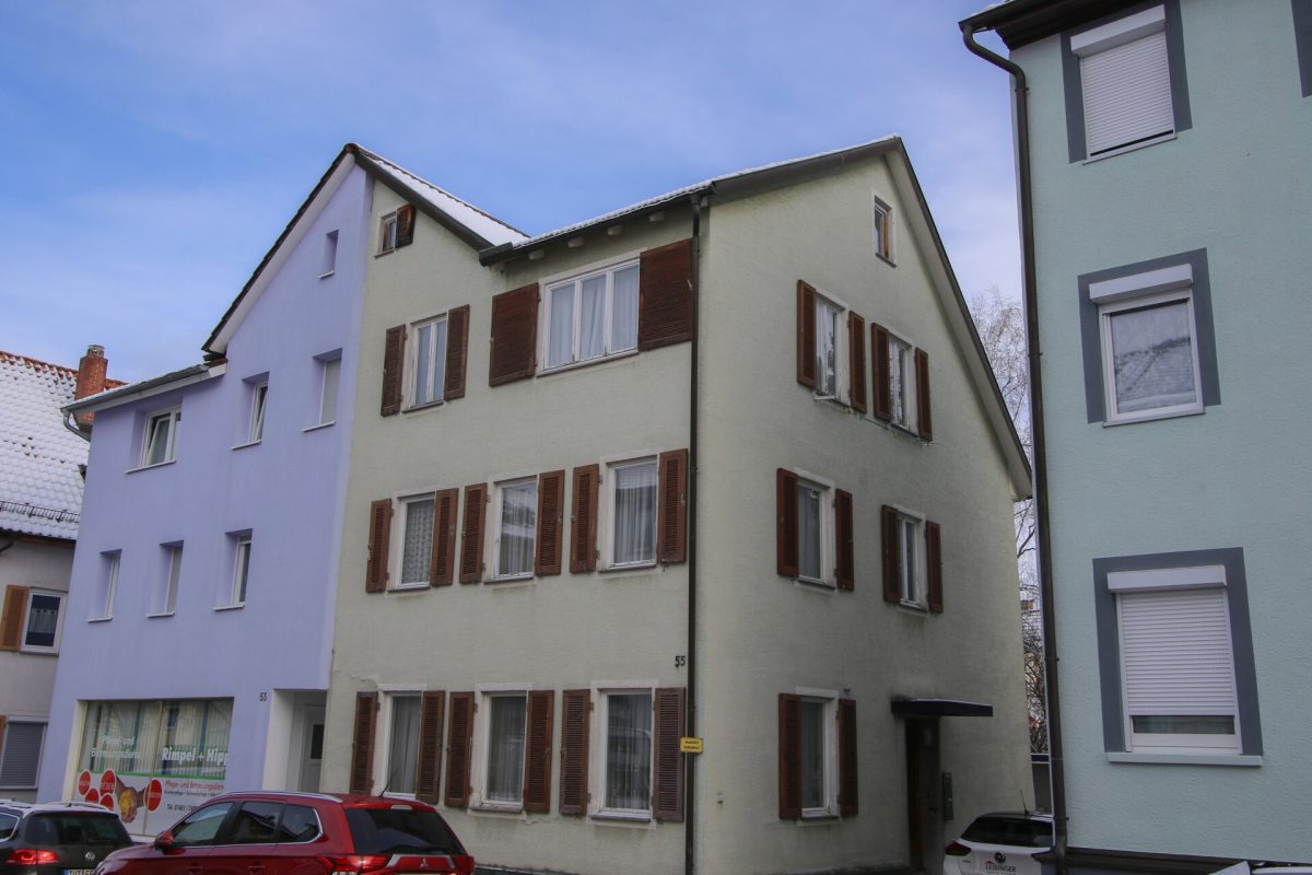 Ingo Leibinger Immobilienvermittlung - Immobilienangebot - Tuttlingen - Alle - Doppelhaushälfte mit großer Gartenfläche in der Stadtmitte