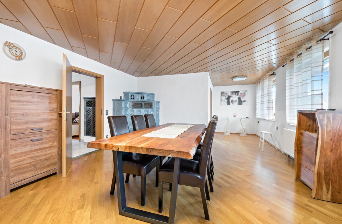 Ingo Leibinger Immobilienvermittlung - Immobilienangebot - Seitingen-Oberflacht - Alle - Charmante Wohnung (5,5 Zimmer) mit Gartenanteil und großer Garage