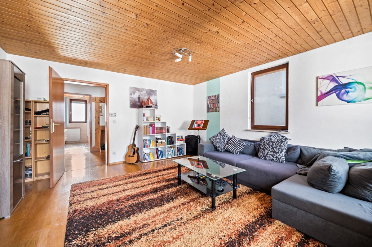 Ingo Leibinger Immobilienvermittlung - Immobilienangebot - Tuttlingen - Alle - Gemütliche 2 Zimmer-Wohnung mit Stellplatz "beim Stadtpark"