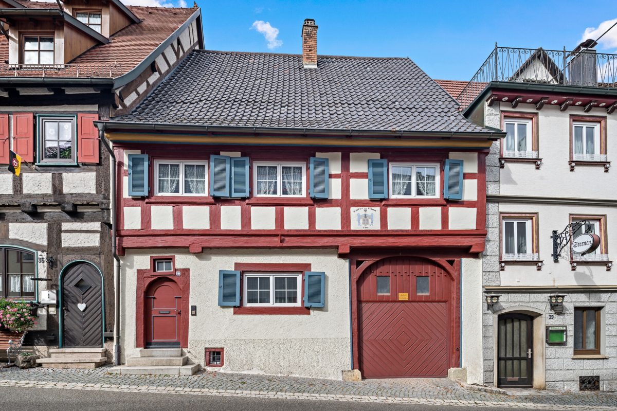 Ingo Leibinger Immobilienvermittlung - Immobilienangebot - Mhlheim - Alle - PROVISIONSFREI Romantisches Fachwerkhaus im historischen Städtle