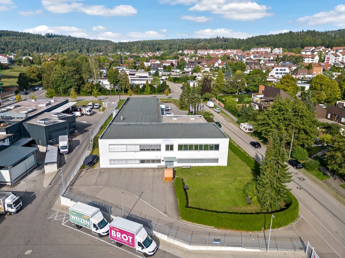 Ingo Leibinger Immobilienvermittlung - Immobilienangebot - Tuttlingen - Alle - Produktionsgebäude 1.610m² mit Büro und Lager