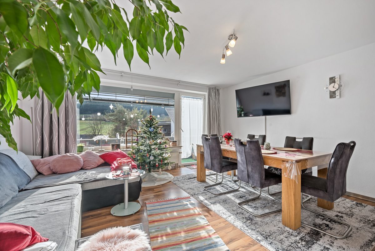 Ingo Leibinger Immobilienvermittlung - Immobilienangebot - Seitingen-Oberflacht - Alle - PROVISIONSFREI- Ihre Gelegenheit- 2-Zimmer Wohnung mit großem Balkon und Stellplatz -  z.Zt.vermietet -