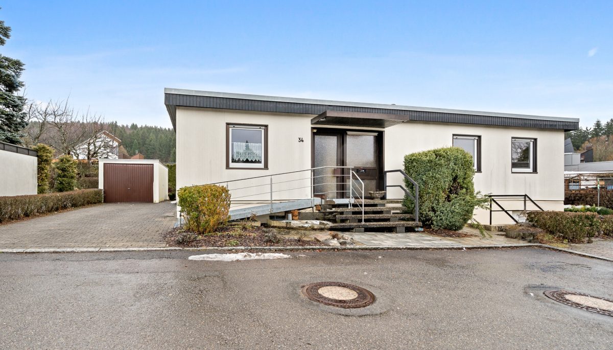 Ingo Leibinger Immobilienvermittlung - Immobilienangebot - Tuttlingen - Alle - PROVISIONSFREI - Freistehendes Einfamilienhaus in beliebter Wohnlage