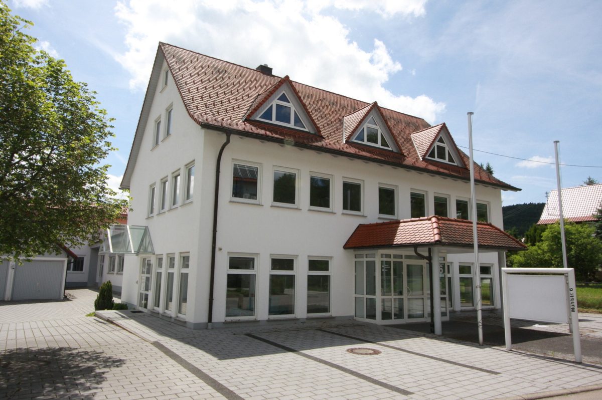 Ingo Leibinger Immobilienvermittlung - Immobilienangebot - Weilheim - Alle - Tolle Büro- und Produktionsflächen mit Wohnung