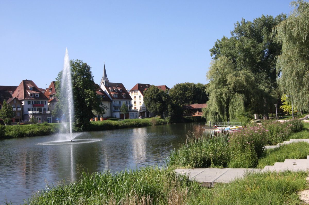 Ingo Leibinger Immobilienvermittlung - Immobilienangebot - Tuttlingen - Alle - 2,5 Zimmer Wohnung mit Loggia
