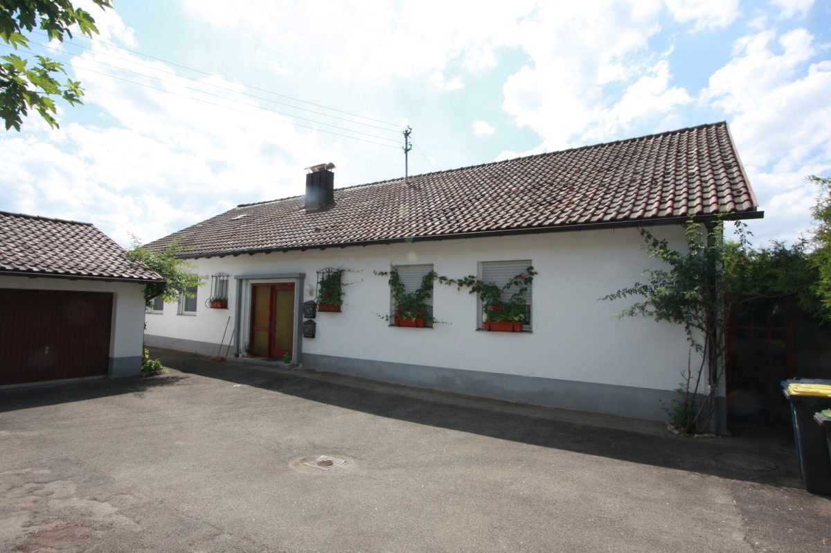 Ingo Leibinger Immobilienvermittlung - Immobilienangebot - Fridingen - Alle - 3,5 Zimmerwohnung mit großem Garten