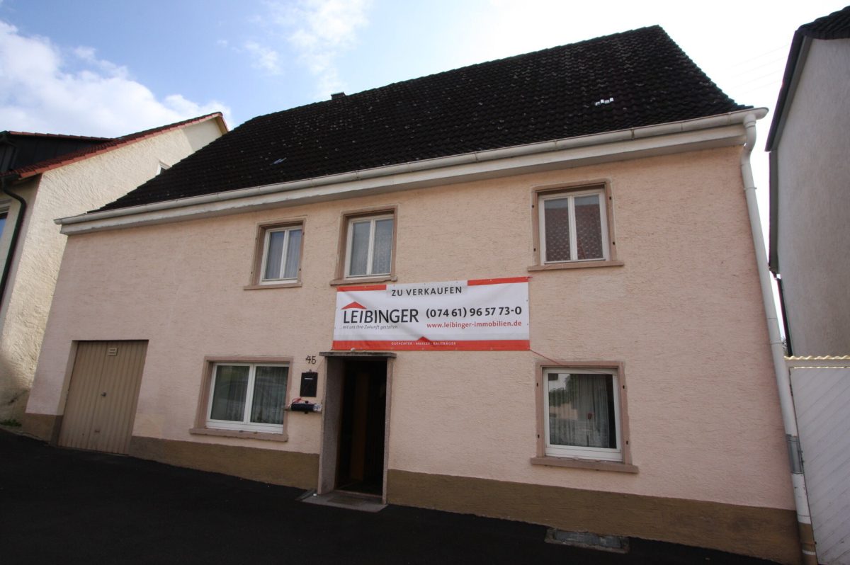 Ingo Leibinger Immobilienvermittlung - Immobilienangebot - Tuttlingen-Mhringen - Alle - Einfamilienhaus mit Potential im Städtle