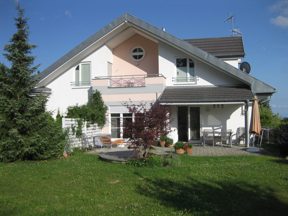 Ingo Leibinger Immobilienvermittlung - Immobilienangebot - Emmingen-Liptingen - Alle - Doppelhaushälfte im Stil eines Einfamilienhaus