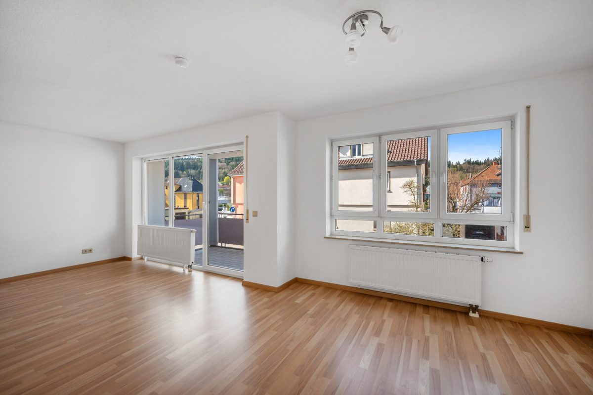 Ingo Leibinger Immobilienvermittlung - Immobilienangebot - Tuttlingen - Alle - Wohnglück hoch drei: 3 Zimmer, Balkon & Garage in Top-Lage" -bezugsfrei-