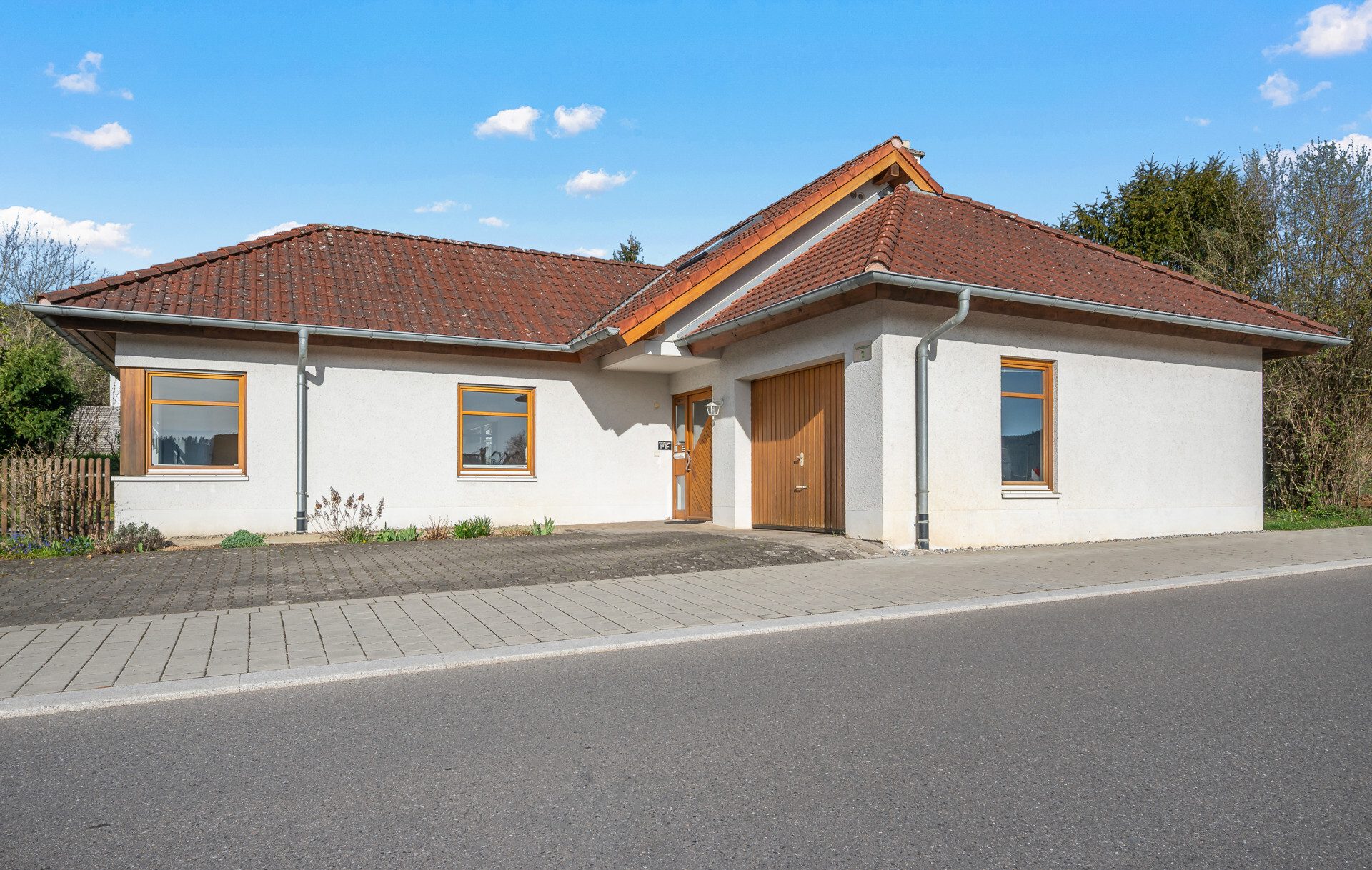 Ingo Leibinger Immobilienvermittlung - Immobilienangebot - Tuttlingen - Alle - PROVISIONSFREI - Gut gelegen, clever geplant: Barrierefreies Einfamilienhaus für jedes Lebensalter