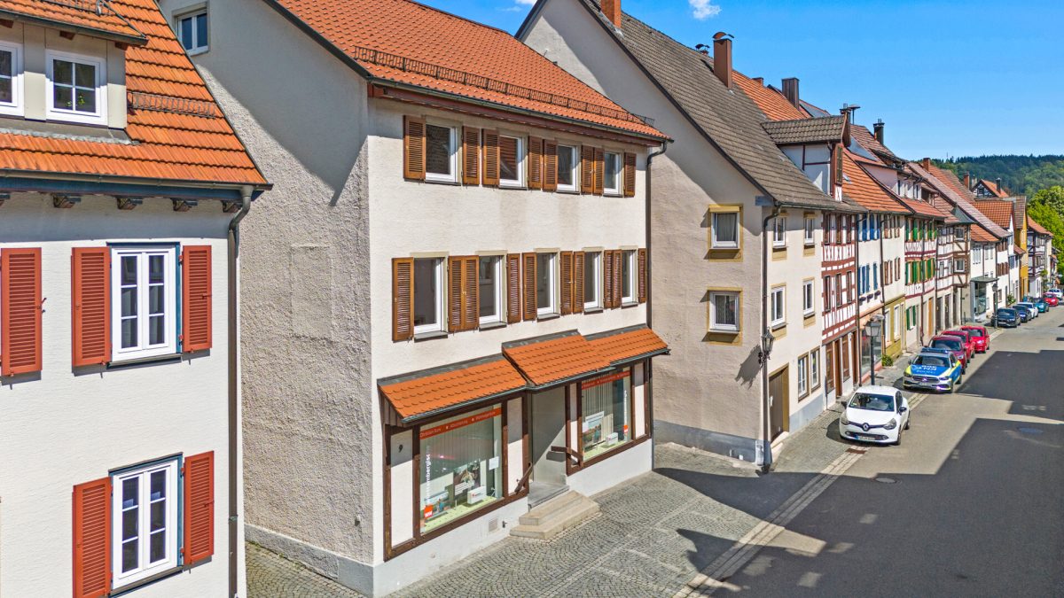 Ingo Leibinger Immobilienvermittlung - Immobilienangebot - Mühlheim an der Donau - Alle - PROVISIONSFREI -  Besonderes Haus mit Potential im Mühlheimer "Städtle"