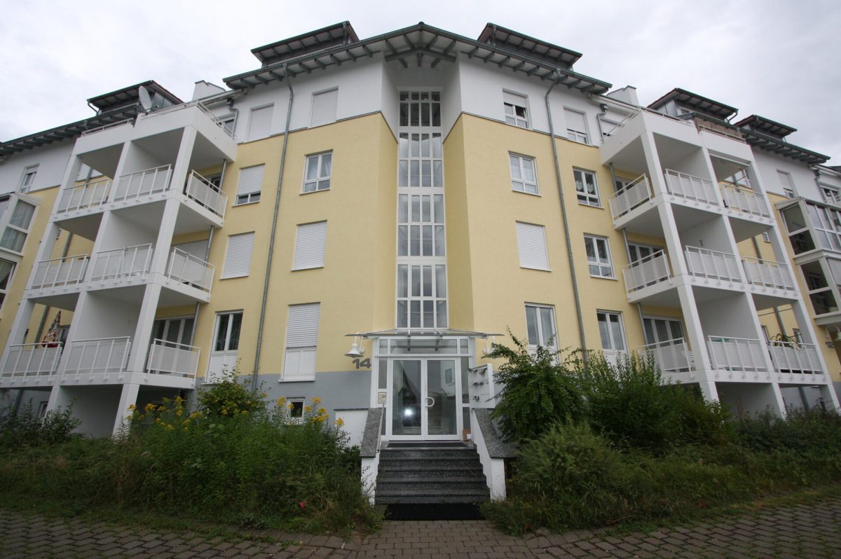 Ingo Leibinger Immobilienvermittlung - Immobilienangebot - Tuttlingen - Alle - 3-Zi.-Wohnung mit Garage und Balkon