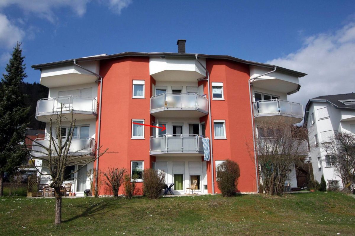 Ingo Leibinger Immobilienvermittlung - Immobilienangebot - Immendingen - Alle - Tolle 2,5 Zimmer Wohnung mit Tiefgarage in ruhiger Lage