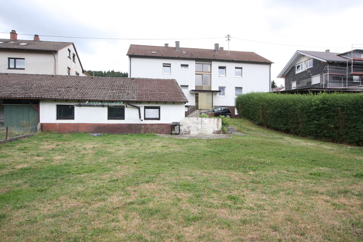 Ingo Leibinger Immobilienvermittlung - Immobilienangebot - Tuttlingen - Alle - Kapitalanleger - Mehrfamilienhaus in guter Lage