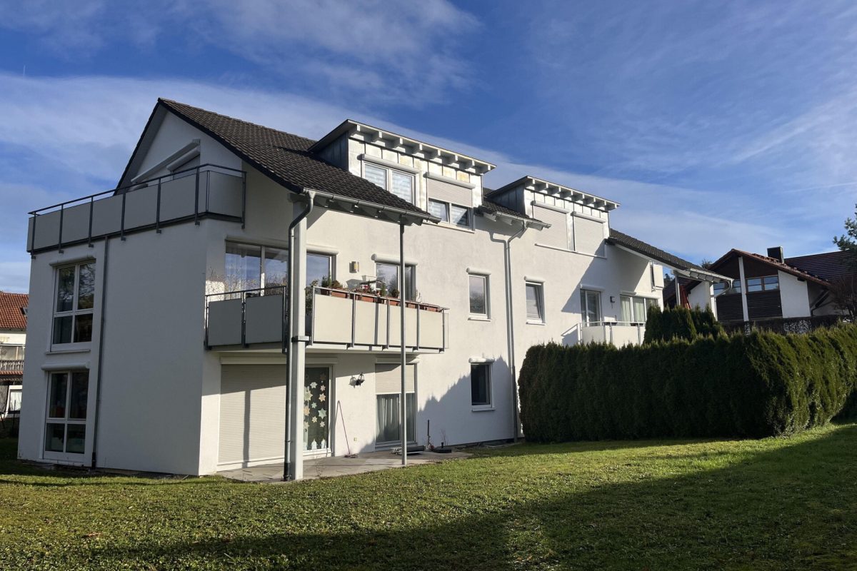 Ingo Leibinger Immobilienvermittlung - Immobilienangebot - Tuttlingen - Alle - 4-Zimmer-Wohnung in ruhiger Lage in Tuttlingen - Lohmehlen !