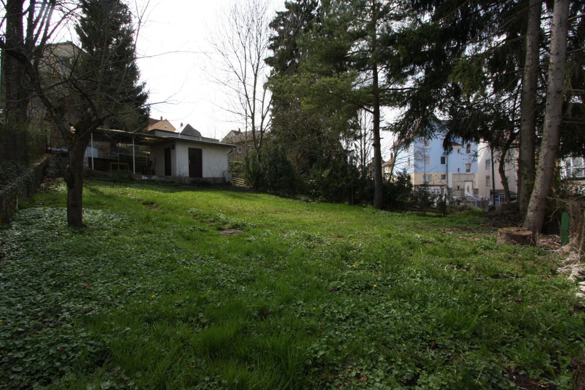 Ingo Leibinger Immobilienvermittlung - Immobilienangebot - Tuttlingen - Grundstücke - Idyllisches Freizeitgrundstück mit massivem Gartenhaus in zentraler Zentrumslage