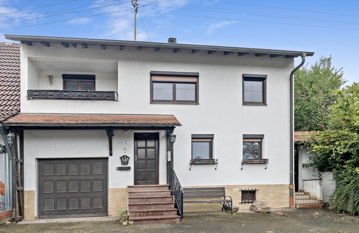 Ingo Leibinger Immobilienvermittlung - Immobilienangebot - Spaichingen - Alle - PROVISIONSFREI - Einfamilienhaus mit Charme und zwei Wohneinheiten