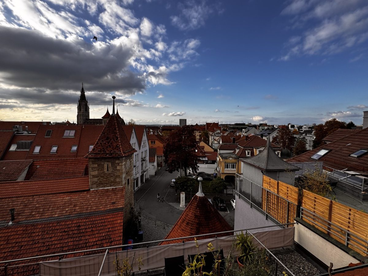 Ingo Leibinger Immobilienvermittlung - Immobilienangebot - Reutlingen - Alle - PROVISIONSFREI - "Über den Dächern von Reutlingen", 2 Zimmerwohnung mit Tiefgaragen-Stellplatz