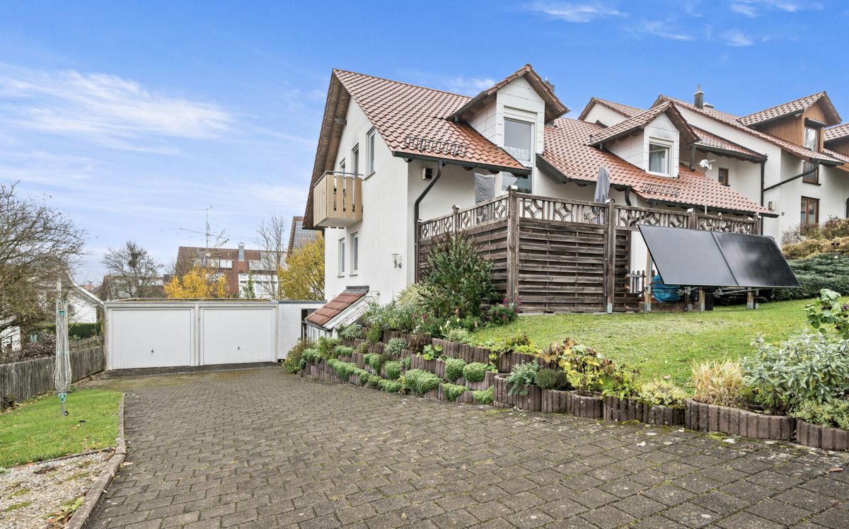Ingo Leibinger Immobilienvermittlung - Immobilienangebot - Tuttlingen / Nendingen - Alle - PROVISIONSFREI- Attraktives Mehrfamilienhaus – 3 vermietete Wohneinheiten als solide Kapitalanlage