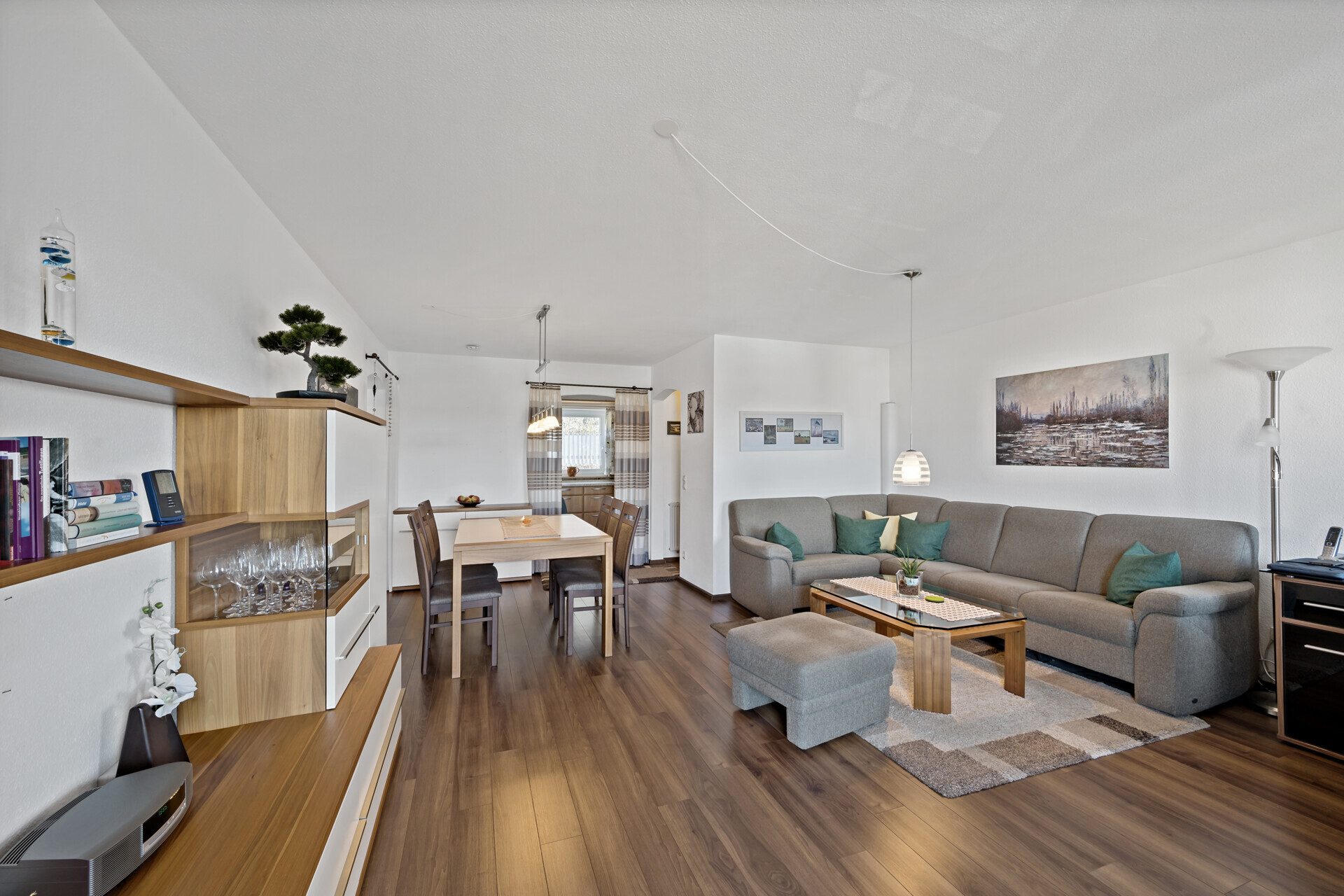 Ingo Leibinger Immobilienvermittlung - Immobilienangebot - Tuttlingen - Alle - PROVISIONSFREI- Charmante 3-Zimmer-Wohnung in begehrter Lage – solide vermietet & mit Stellplätzen