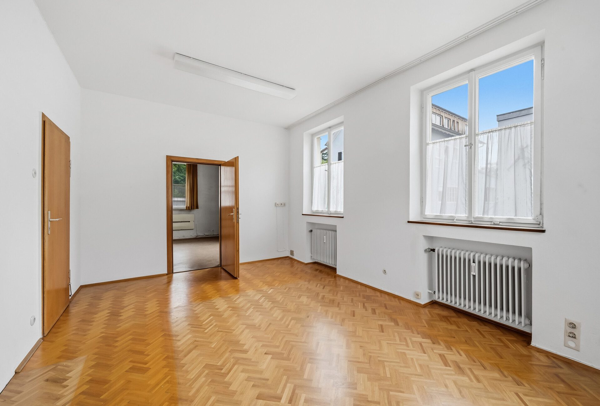 Zimmer EG Ingo Leibinger Immobilienvermittlung - Immobilienangebot - Tuttlingen - Häuser - PROVISIONSFREI- Kapitalanlage mit Potenzial: Mehrfamilienhaus mit 4 Einheiten- bezugsfrei-
