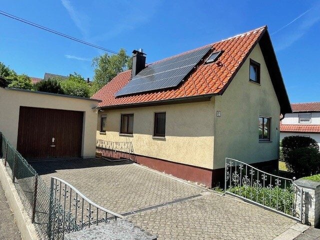 Ingo Leibinger Immobilienvermittlung - Immobilienangebot - Tuttlingen - Alle - PROVISIONSFREI- Einfamilienhaus in ruhiger Lage mit idyllischem Garten & Wintergarten