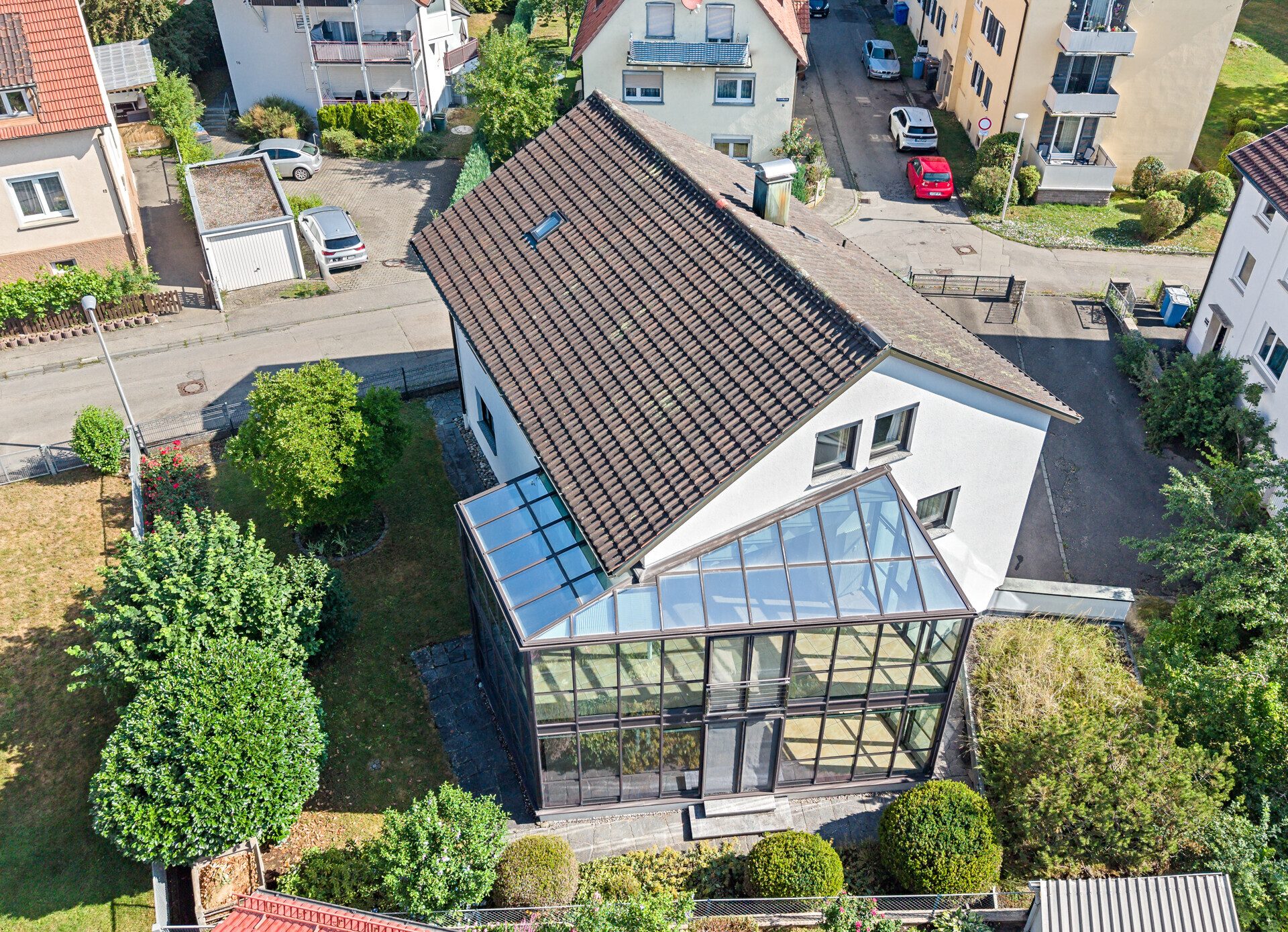 Ingo Leibinger Immobilienvermittlung - Immobilienangebot - Tuttlingen - Häuser - PROVISIONSFREI- Wohnimmobilie mit Zukunft: Drei Einheiten in attraktiver Lage