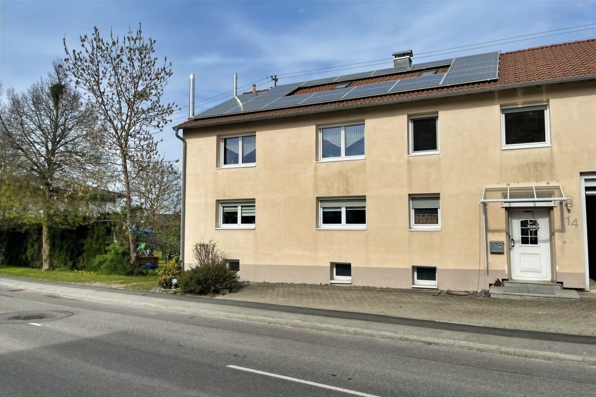 Ingo Leibinger Immobilienvermittlung - Immobilienangebot - Kolbingen - Alle - Zweifamilienhaus am Ortsrand von Kolbingen