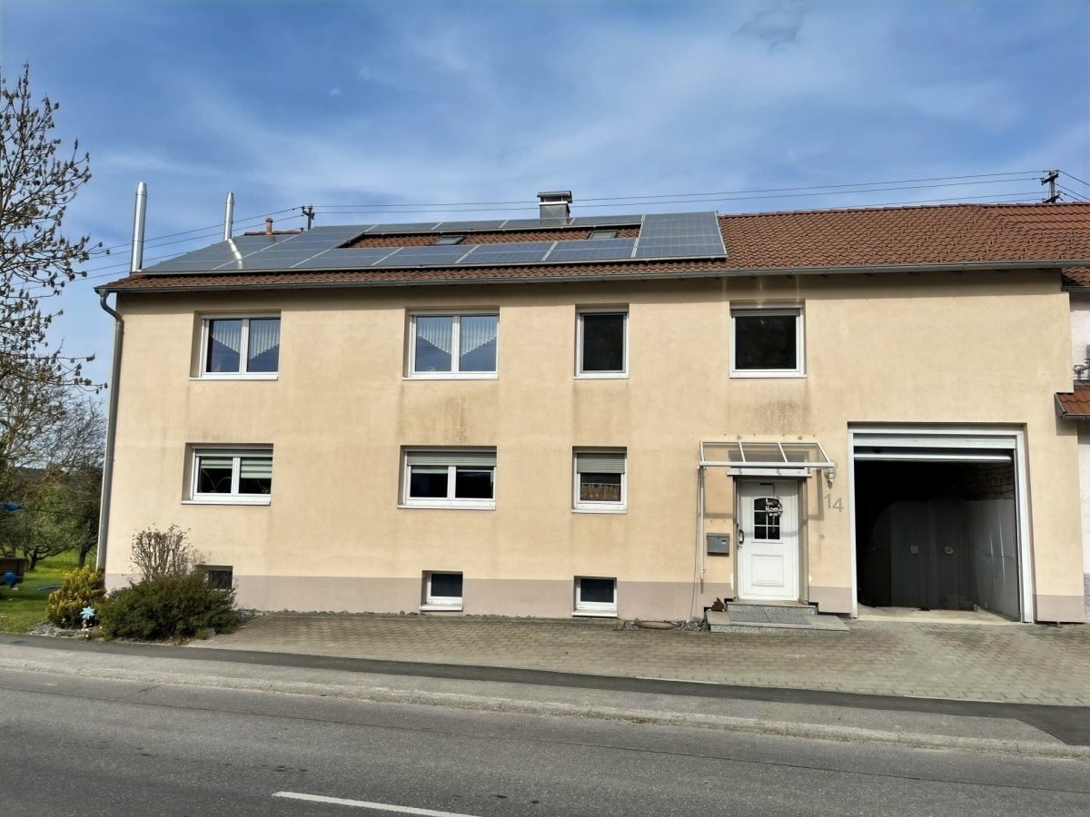 Ingo Leibinger Immobilienvermittlung - Immobilienangebot - Kolbingen - Alle - Zweifamilienhaus am Ortsrand von Kolbingen