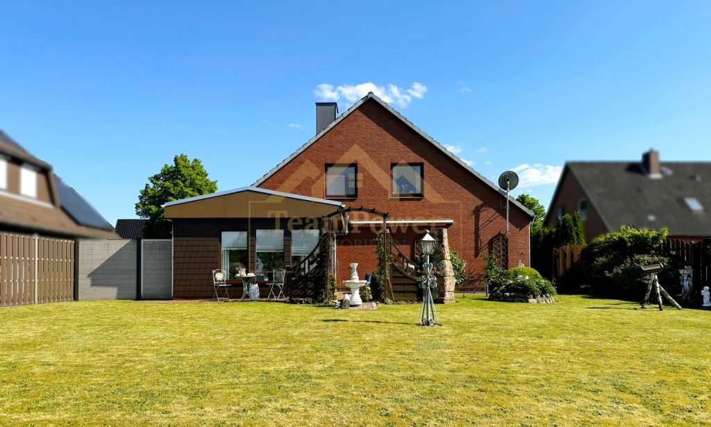 TeamPower Immobilien GmbH - Immobilienangebot - Nordhastedt - Alle - Einziehen & Wohlfühlen: Traumhaus mit 200m² in Toplage bei Heide