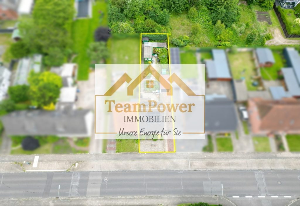 TeamPower Immobilien GmbH - Immobilienangebot - Neumünster - Alle - Ihr neues Zuhause: DHH mit Photovoltaikanlage, Speicher und neuer Garage!