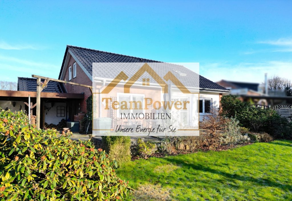 TeamPower Immobilien GmbH - Immobilienangebot - Bad Bramstedt - Alle - Modernisierter Familientraum mit viel Platz und großem Garten!