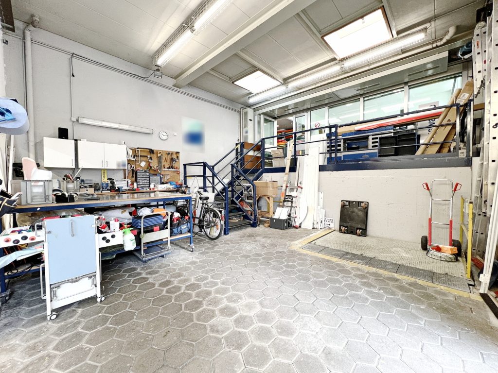 TeamPower Immobilien GmbH - Immobilienangebot - Elmshorn - Alle - Ein Stück Elmshorner Geschichte
Hochwertig saniert und vielseitig
nutzbar