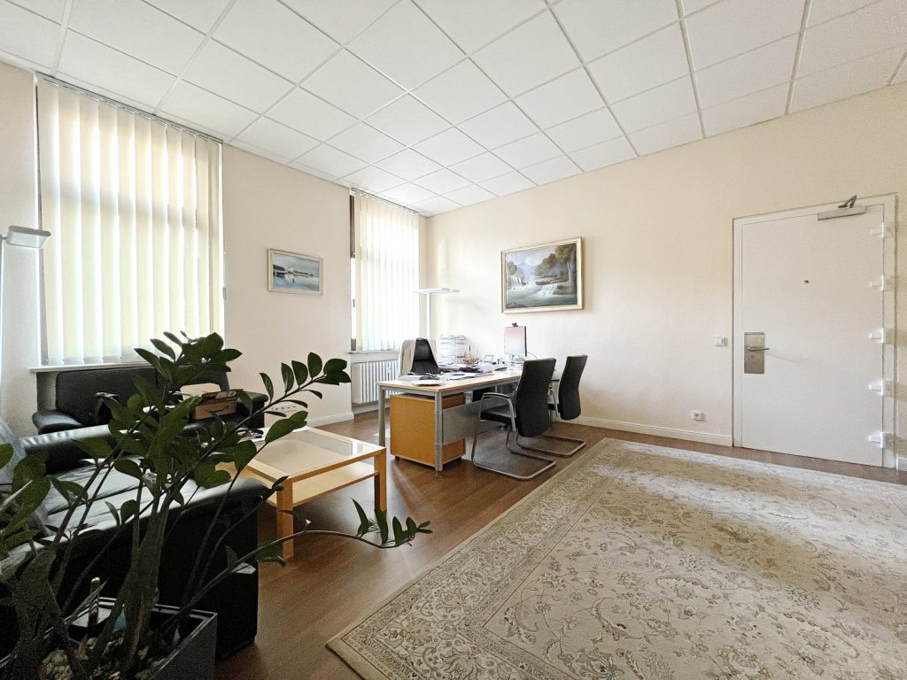 TeamPower Immobilien GmbH - Immobilienangebot - Elmshorn - Alle - Ein Stück Elmshorner Geschichte
Hochwertig saniert und vielseitig
nutzbar