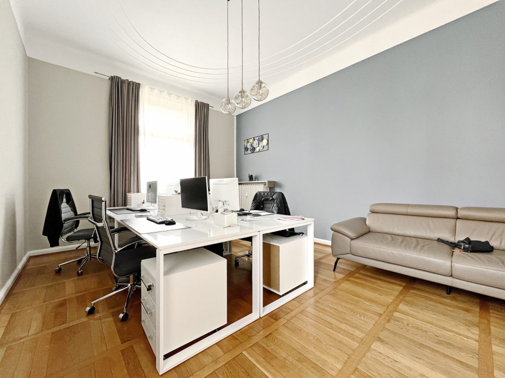 TeamPower Immobilien GmbH - Immobilienangebot - Elmshorn - Alle - Ein Stück Elmshorner Geschichte
Hochwertig saniert und vielseitig
nutzbar