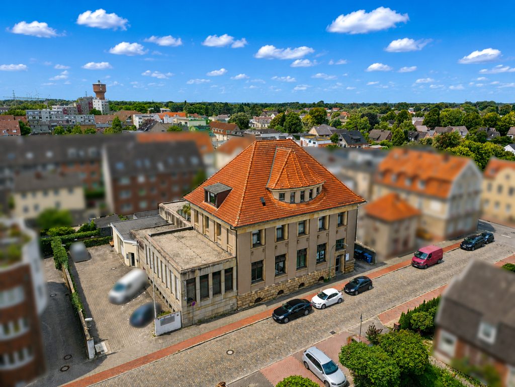 TeamPower Immobilien GmbH - Immobilienangebot - Elmshorn - Alle - Ein Stück Elmshorner Geschichte
Hochwertig saniert und vielseitig
nutzbar
