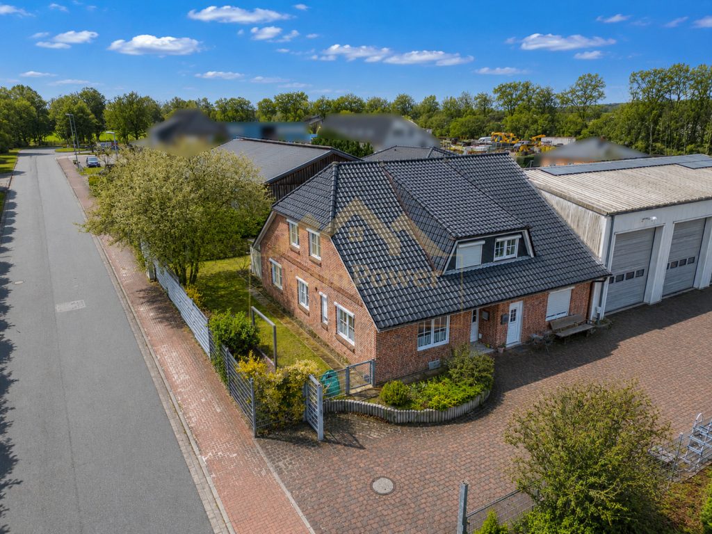 TeamPower Immobilien GmbH - Immobilienangebot - Großenaspe - Alle - Besondere Gewerbe-Immobilie - Arbeiten und Großzügiges Wohnen - Alles unter einem Dach !